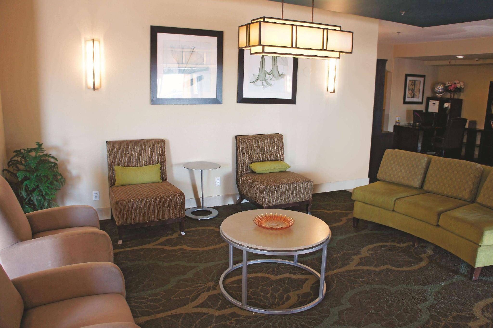 La Quinta By Wyndham Henderson-Northeast Denver Εξωτερικό φωτογραφία