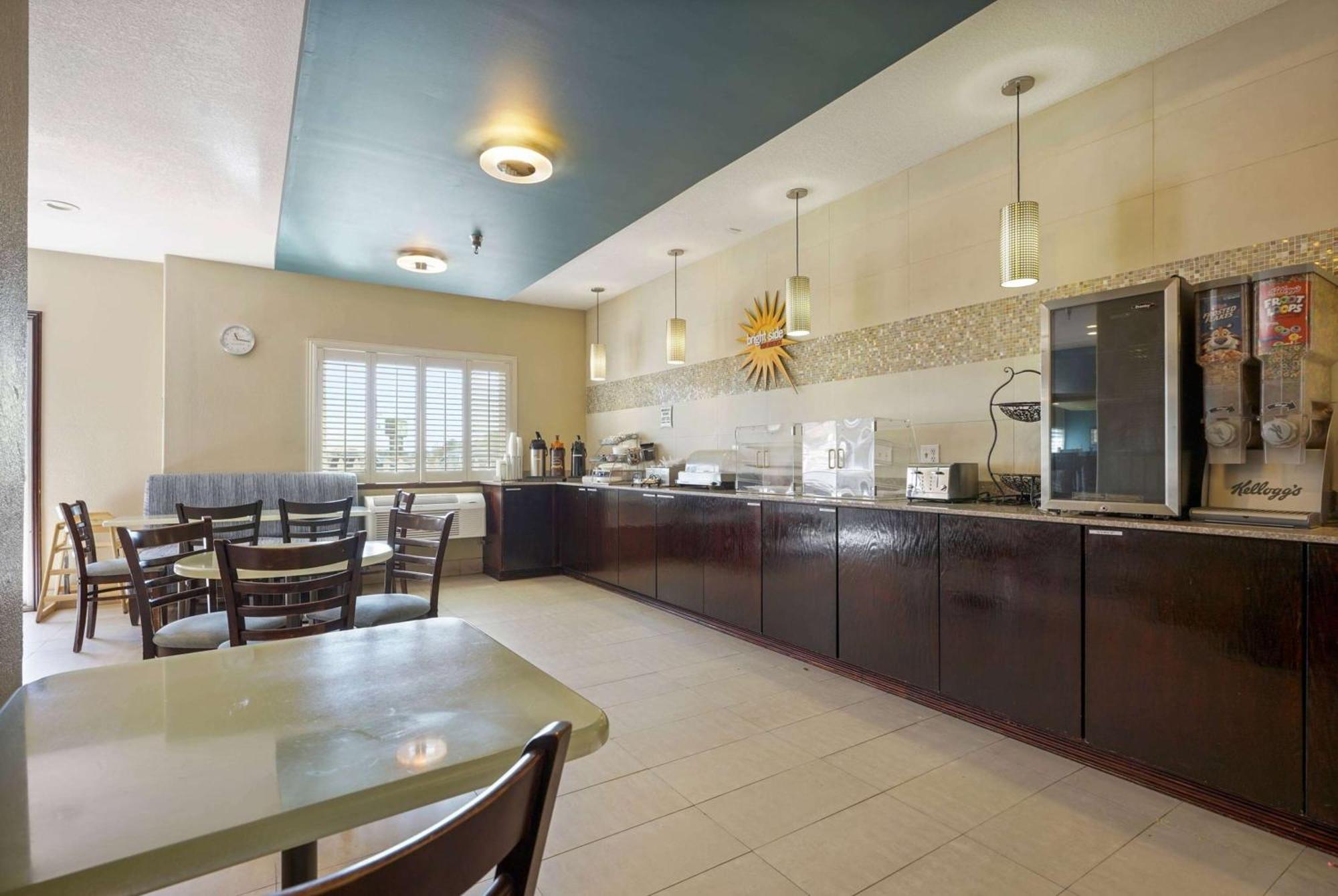 La Quinta By Wyndham Henderson-Northeast Denver Εξωτερικό φωτογραφία