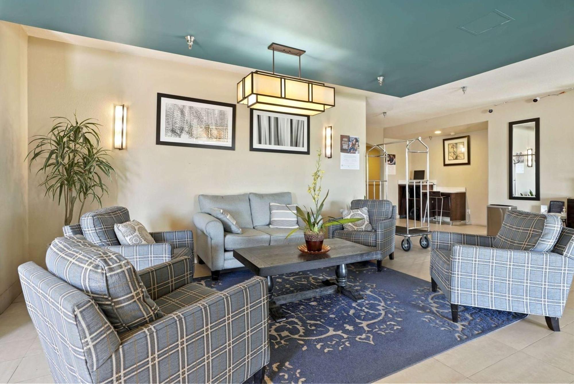 La Quinta By Wyndham Henderson-Northeast Denver Εξωτερικό φωτογραφία