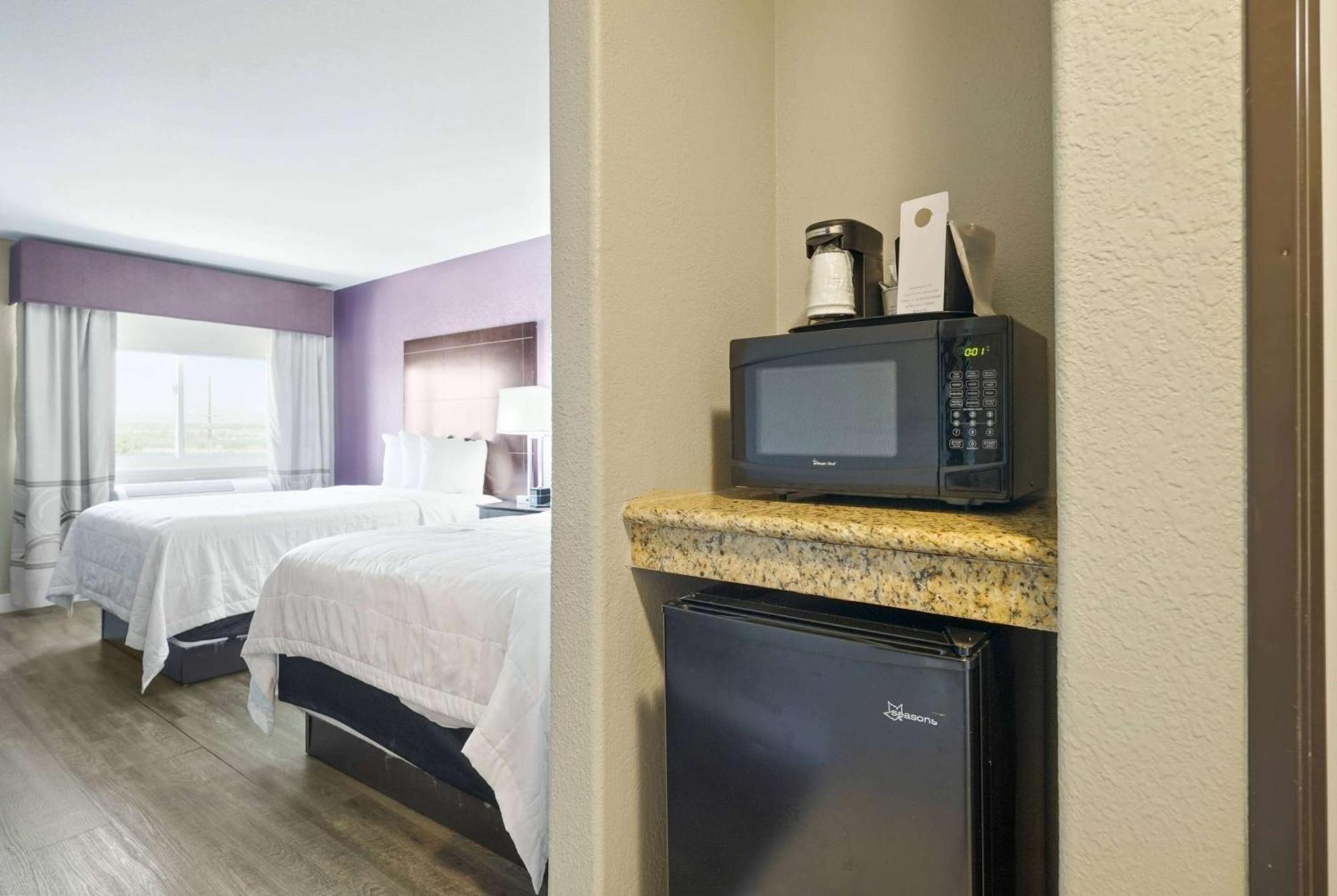 La Quinta By Wyndham Henderson-Northeast Denver Εξωτερικό φωτογραφία