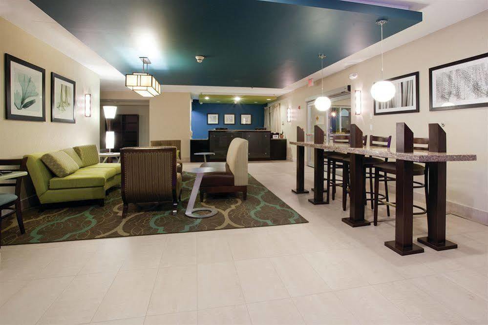 La Quinta By Wyndham Henderson-Northeast Denver Εξωτερικό φωτογραφία