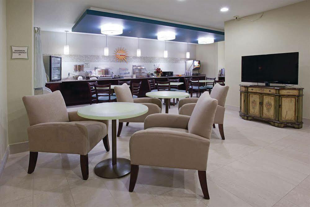La Quinta By Wyndham Henderson-Northeast Denver Εξωτερικό φωτογραφία
