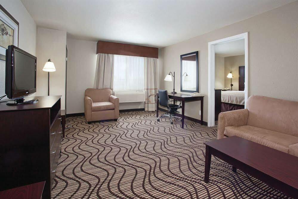 La Quinta By Wyndham Henderson-Northeast Denver Εξωτερικό φωτογραφία